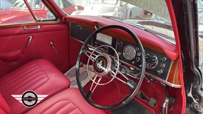 Lot 14 - 1961 ROVER P4 100