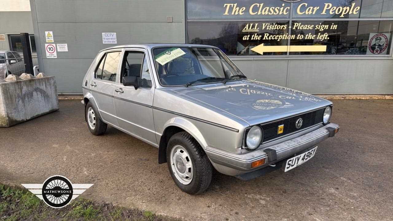 Lot 818 - 1983 VOLKSWAGEN GOLF GL AUTO