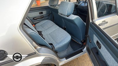 Lot 818 - 1983 VOLKSWAGEN GOLF GL AUTO