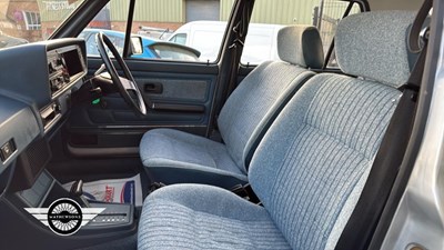 Lot 818 - 1983 VOLKSWAGEN GOLF GL AUTO