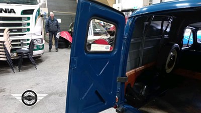 Lot 56 - 1971 AUSTIN 6 CWT VAN