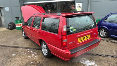 Lot 66 - 1999 VOLVO V70 SE T5