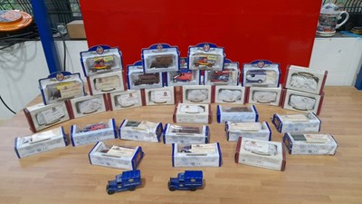 Lot 137 - COLLECTION OF OXFORD DIE CAST LIMITED EDITION MODELS