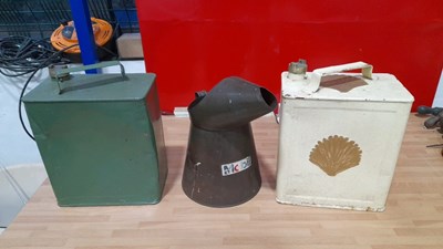 Lot 853 - 2X PETROL CANS & 1 MOBIL OIL JUG