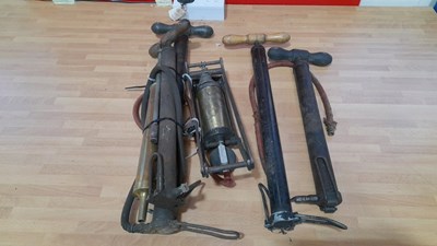 Lot 897 - SELECTION OF HAND & FOOT PUMPS