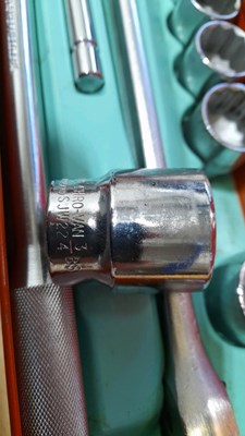 Lot 841 - SOCKET SET & TORQUE WRENCH