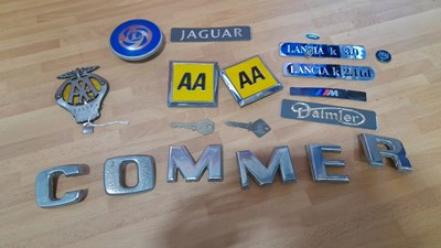 Lot 291 - BAG OF VARIOUS BADGES