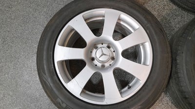 Lot 403 - 17" MERCEDES 5 STUD ALLOY WHEELS WITH TYRES 235/55 ZR 17