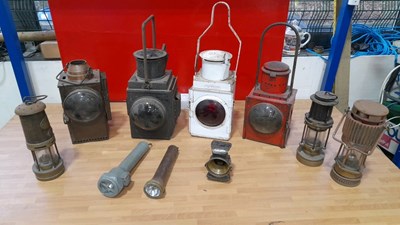 Lot 657 - BOX OF RAILWAY/MINERS LAMPS