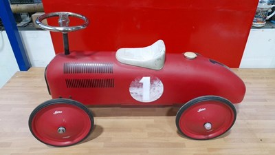 Lot 437 - RED SIT ON TOY CAR