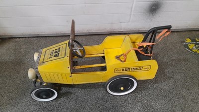 Lot 449 - YELLOW PEDAL PICK UP TRUCK