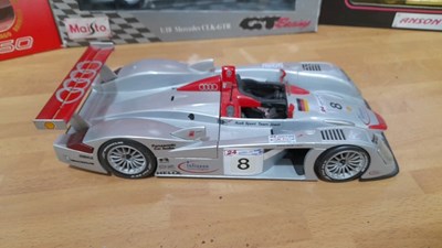Lot 589 - SELECTION OF DIE CAST 1.18 SCALE MODELS