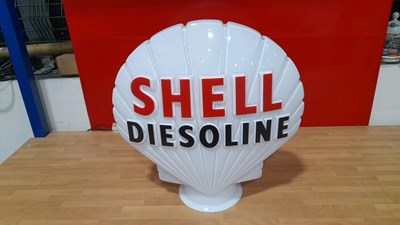 Lot 37 - SHELL DIESOLINE GLASS GLOBE