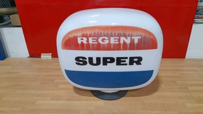 Lot 607 - REGENT SUPER GLASS GLOBE