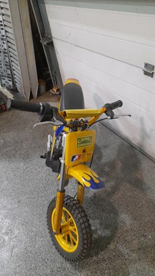 Lot 583 - CHILDS MINI MOTOR BIKE
