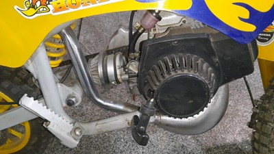Lot 583 - CHILDS MINI MOTOR BIKE