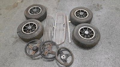 Lot 579 - 4 X MINI 10" ALLOY WHEELS + ASSORTED PARTS