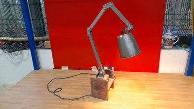 Lot 863 - MACHINE/ LATHE LAMP ON BASE