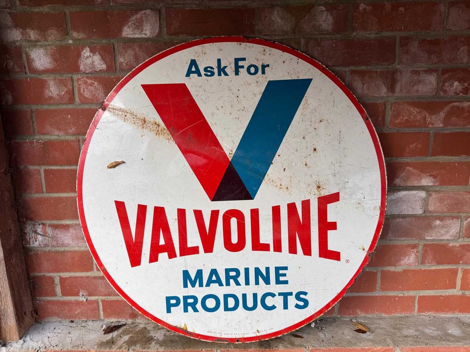 Click for high resolution Lot 150 - VALVOLINE MARINE PRODUCTS DOUBLE SIDED SIGN 30" DIA