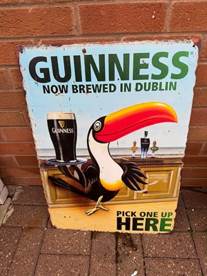 Lot 577 - REPRODUCTION GUINNESS NOW BREWED IN DUBLIN ( PICK ONE UP HERE ) SIGN 30" X 20"