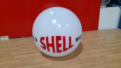 Lot 447 - SHELL MEX PLASTIC GLOBE