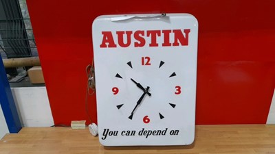 Lot 93 - AUSTIN CLOCK IN WORKING ORDER 20" X 15"