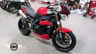 Lot 26 - 2011 TRIUMPH SPEED TRIPLE 1050