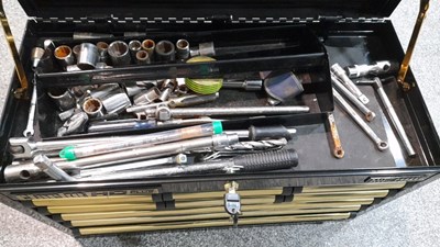 Lot 455 - CLARKE HD PLUS TOOL CHEST + TOOLS