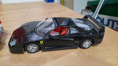 Lot 208 - SELECTION OF 1/24 SCALE DIE CAST MODELS