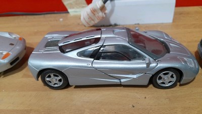 Lot 553 - SELECTION OF 1/24 SCALE DIE CAST MODELS