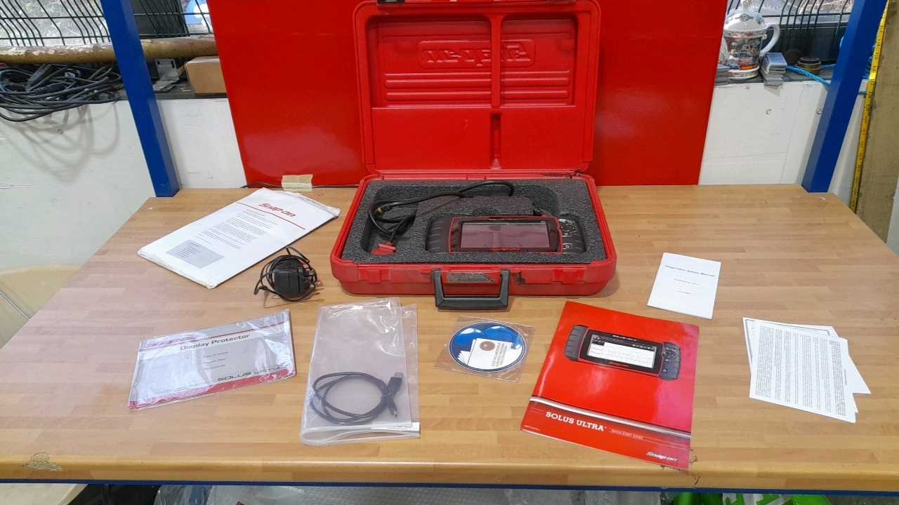 Lot 328 - SNAP ON SOLUS ULTRA DIAGNOSTIC TOOL