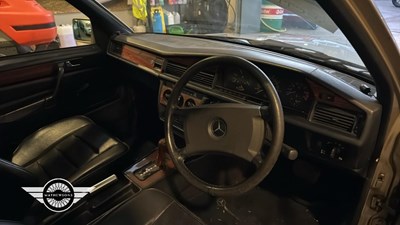 Lot 624 - 1985 MERCEDES 190E AUTO