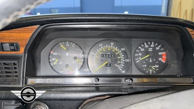 Lot 624 - 1985 MERCEDES 190E AUTO