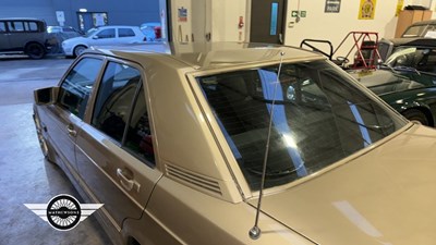 Lot 624 - 1985 MERCEDES 190E AUTO