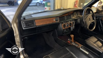 Lot 624 - 1985 MERCEDES 190E AUTO