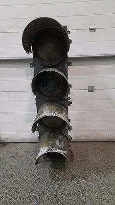 Lot 481 - 4 LIGHT TRAIN SIGNAL ORIGINAL FROM BRITISH RAIL 48" X 13"