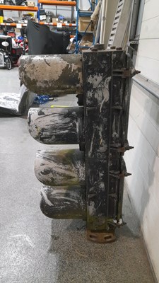 Lot 481 - 4 LIGHT TRAIN SIGNAL ORIGINAL FROM BRITISH RAIL 48" X 13"