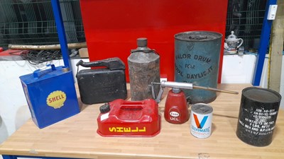 Lot 691 - SELECTION OF OIL/PETROL CANS