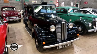 Lot 426 - 1957 AUSTIN TAXI