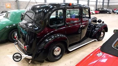 Lot 426 - 1957 AUSTIN TAXI