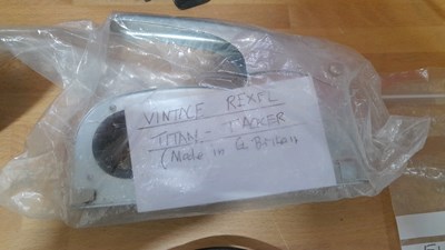 Lot 877 - SELECTION OF CAR BULBS , CAR RADIOS , SWITCHED & A OUTSIDE SEARCHLIGHT