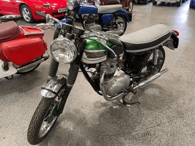 Lot 125 - 1960 TRIUMPH T100