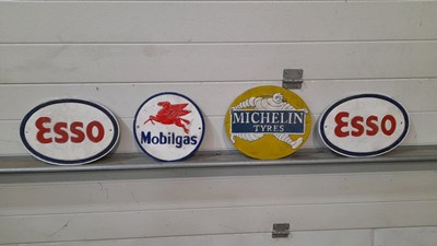 Lot 285 - 4 X CAST REPRO SIGNS