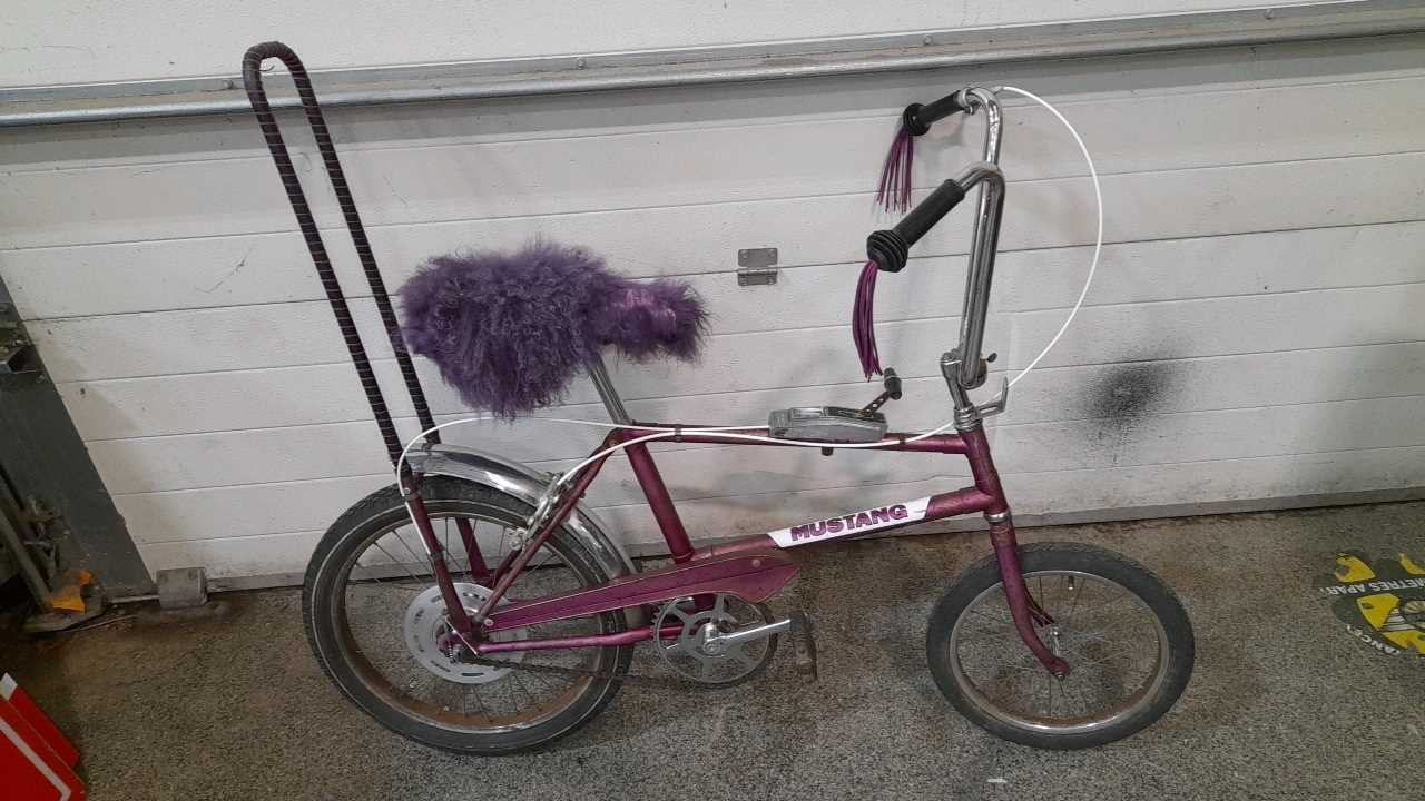 Lot 107 - 1970'S VINDEC HIGH RISER BICYCLE