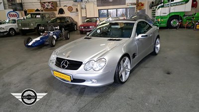 Lot 24 - 2003 MERCEDES SL 350 AUTO