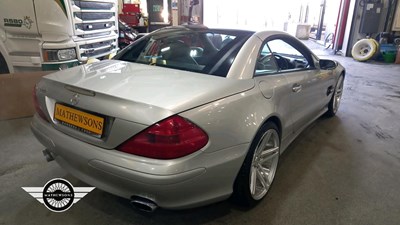 Lot 24 - 2003 MERCEDES SL 350 AUTO