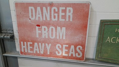 Lot 293 - 1 X CAST SIGN 1 X ALUMINIUM SIGN