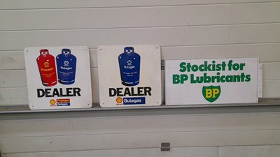 Lot 565 - 2 x SHELL 1 X BP SIGNS