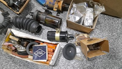 Lot 831 - 6 X BOXES OF CAR RELATED MEMORABILIA