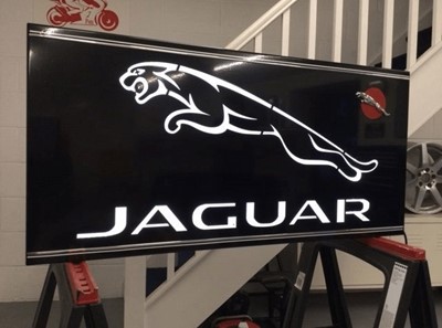 Lot 136 - LARGE ILLUMINATED JAGUAR SIGN